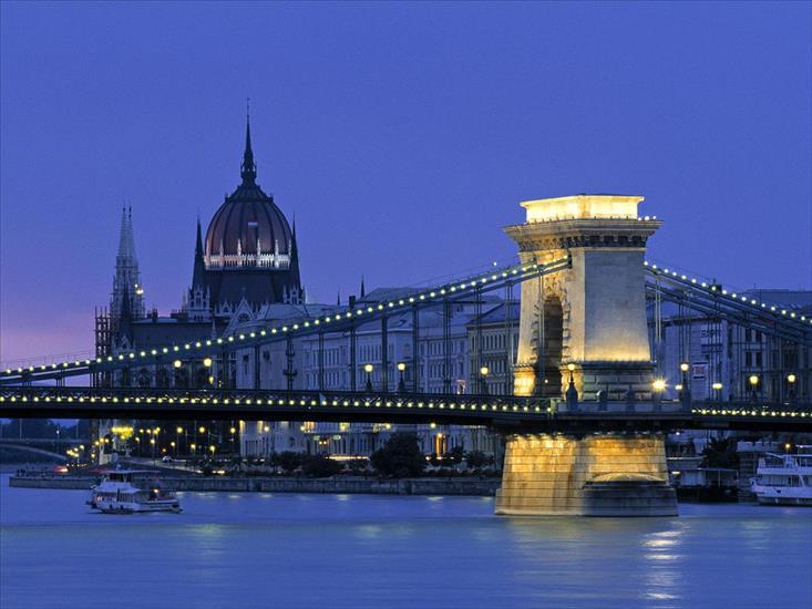 TAPETY-Najpiękniejsze miejsca - Chain Bridge, Budapest, Hungary.jpg