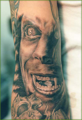 Vamps, Demons, Devils - Fangs_Portrait_Tattoo.jpg