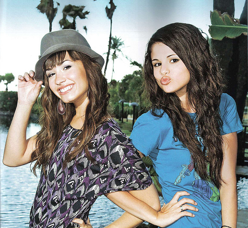 Demi Lovato i selena Gomez - selena gomez i demi lovato 1.jpg
