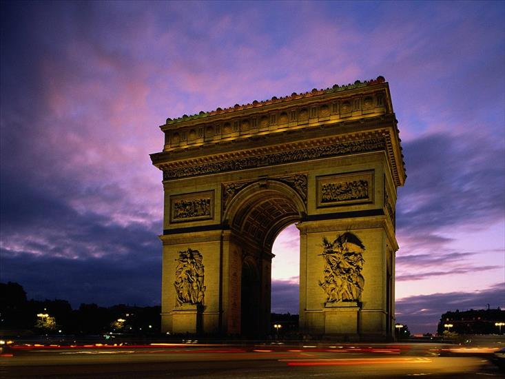 TAPETY ZNANE MIEJSCA ŚWIATA - Arc de Triomphe at Dusk Paris France.jpg