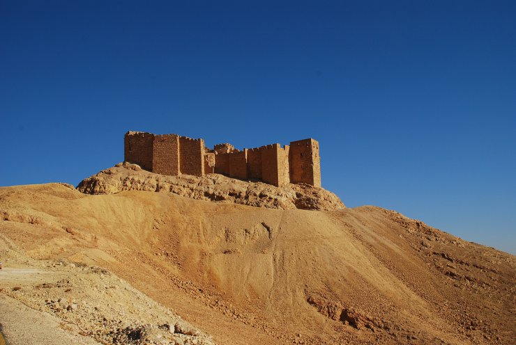 ZAMKI - Palmyra castle_Syria.jpg