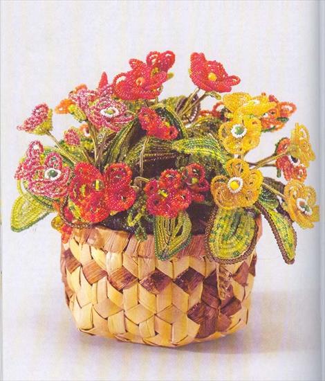Kwiaty z koralików - 94.jpg