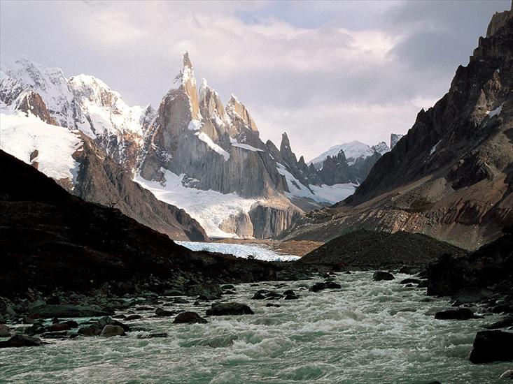 różne_fazy_2 - Cerro_Torre,_Los_Glaciares_National_Park,_Patagonia,_Argentina.jpg