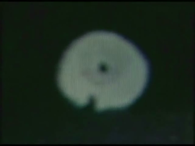 UFO i inne latają... - NASAs Alien Anomalies caught on film - A compila... archives.avi_snapshot_07.06_2010.10.05_03.34.22.bmp