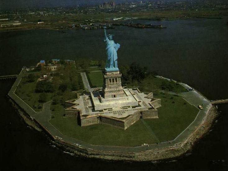 Nowy Jork-Statua Wolności - statua-wolnosci-1.jpg