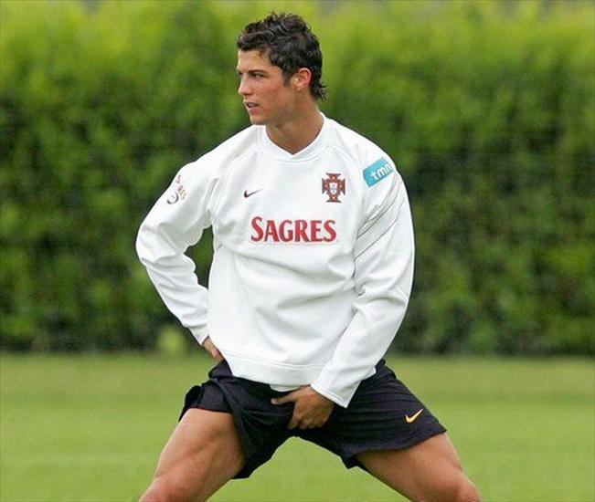 Christiano Ronaldo - 2715138636_698d363f86_o.jpg