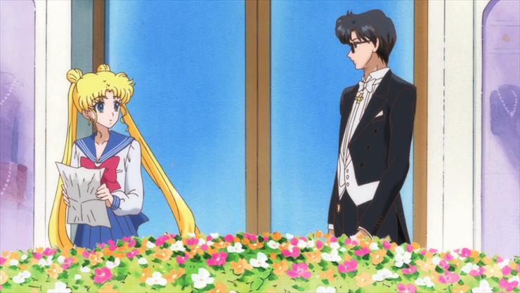 obrazki moon - Sailor-Moon-Crystal-Episode-1-Usagi-Meets-Mamoru.jpg