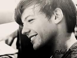 Louis Tomlinson - images 2.jpg