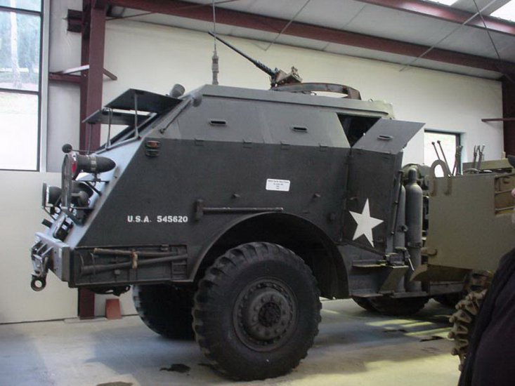 1 Pojazdy techniczne - Różne - M25A1_Dragon_Wagon_with_M15A1_Trailer_Walk_Around.jpg