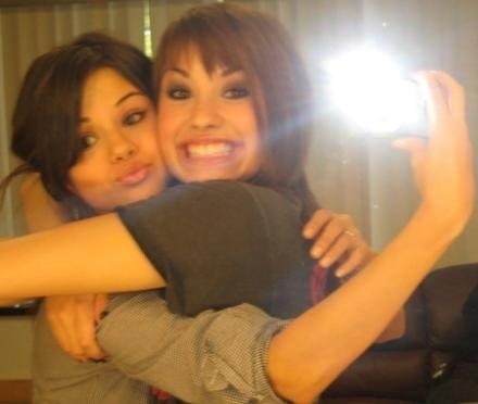 Demi Lovato - 8.jpg