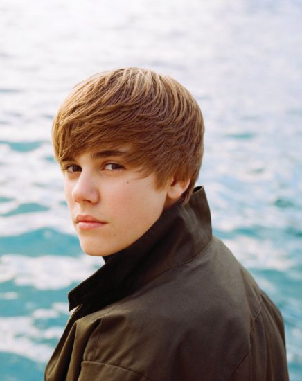 Justin Bieber - Justin_Bieber_MyWorld20_3.jpg