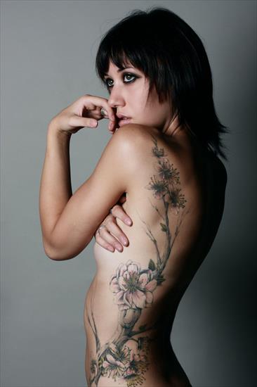 kobieta i tatuaż - tatuaż2.jpg