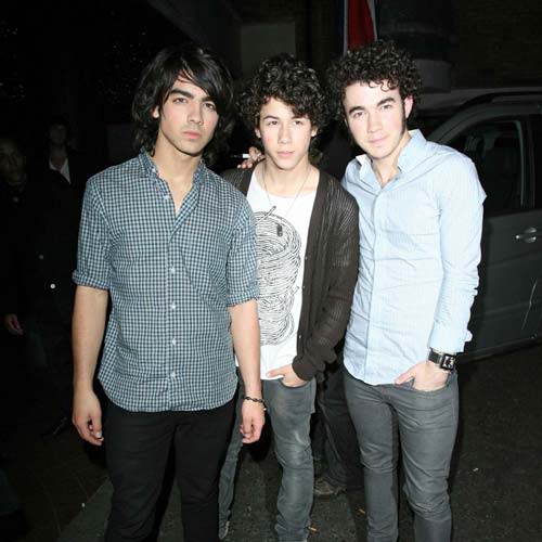 Jonas Brothers - jonas-brothers.jpg