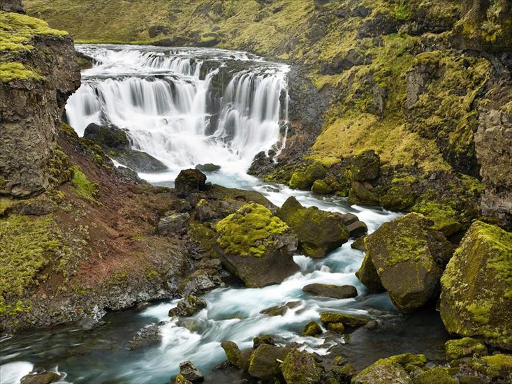 Webshots Premium Wallpapers - Unnamed Falls Along the Skoga River, Skogaheidi, Iceland.jpg