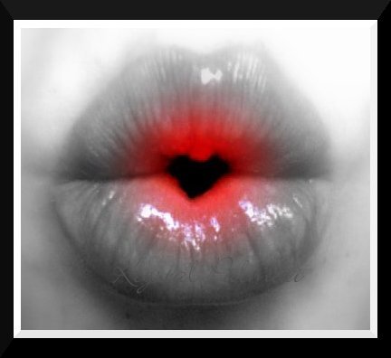 Piękne Usta - HEART_LIPS_II_by_darkstarlight.jpg