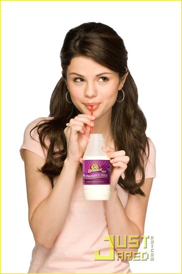 Selena Gomez - selena-gomez-borden-milk-bts-061.jpg