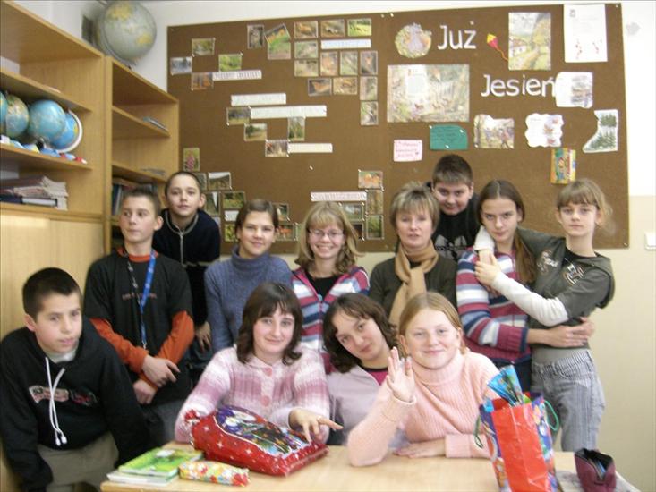 2006.12 mikołajki w VI klasie - CIMG1384.JPG