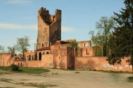 Głogów - ruiny kościoła.jpg