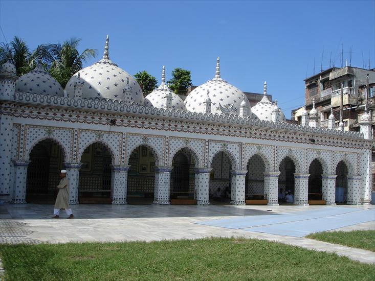 Architecture - Star Mosque in Dakha - Bangladesh.jpg