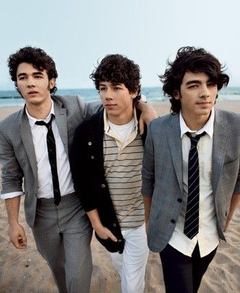 Jonas Brother - jonas-brothers-vanity-fair-shoot.jpg