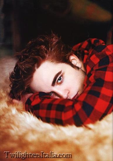 Robert Pattinson - vfi_nov09_06.jpg
