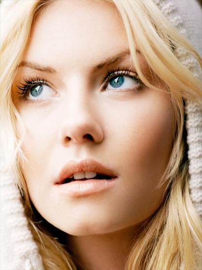 Elisha Cuthbert HQ - 39.jpg