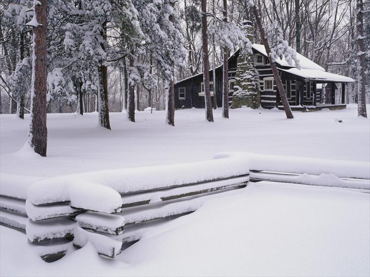 Krajobrazy - Rustic Cabin in Winter, Brown County State Park, Indiana.jpg