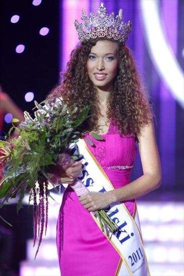 Miss Polski 2011 - Nowa Miss Polski wielu zachwyciła nie tylko ciekawą urodą, ale i wspaniałymi... włosami.jpg