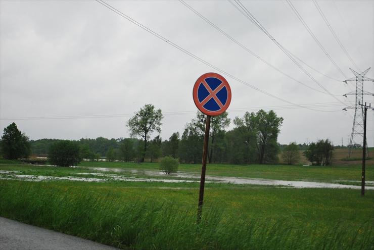 2010-05-18 Podtopienia - 2010-05-18 06-45-25  Pstrążna, podtopienia.jpg